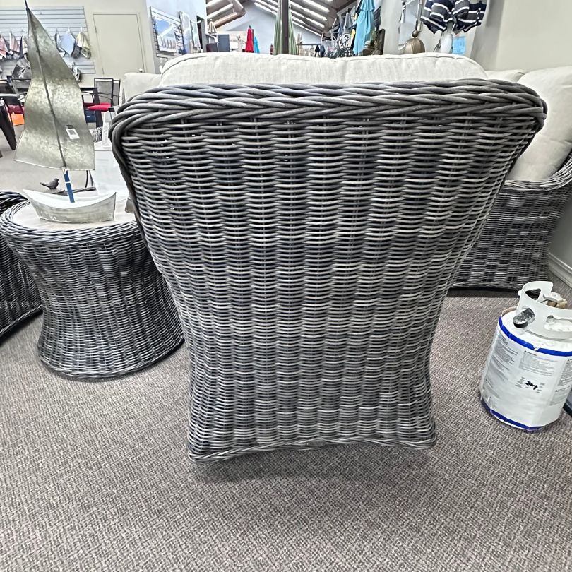 Patio Renaissance Westhampton Patio Lounge Swivel Glider Chair