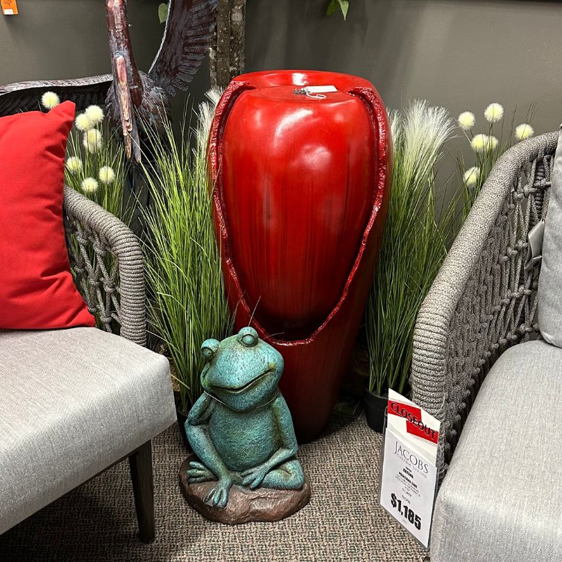 Red Jar Patio Water Fountain