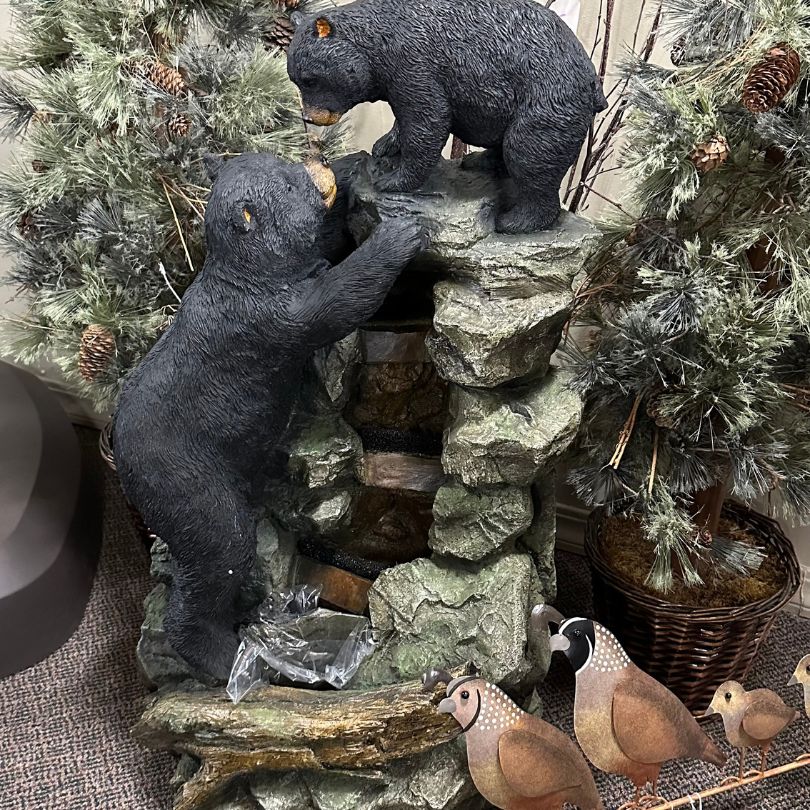 Bear Climbing Patio Water Fountain