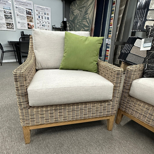 Kingsley-Bate Frances Teak Patio Lounge Chair