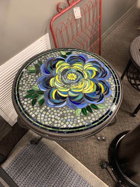Quality Outdoor Living Made Easy. KNF Designs 24" Giovella Mosaic Top Side Table at Jacobs Custom Living Spokane Valley WA, 99037. Give yourself permission to relax.