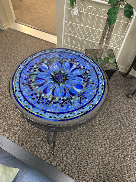 Quality Outdoor Living Made Easy. KNF Designs 24" Blue Flower Mosaic Top Side Table at Jacobs Custom Living Spokane Valley WA, 99037. Give yourself permission to relax.