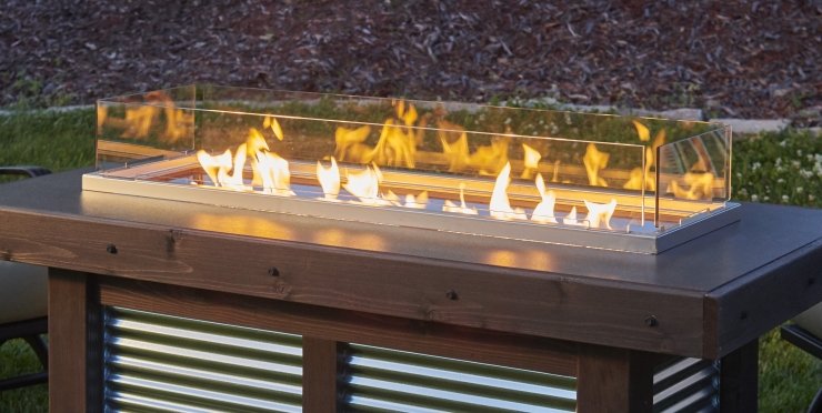 12x42" Folding Wind Guard | The Outdoor Greatroom Company at Jacobs Custom Living