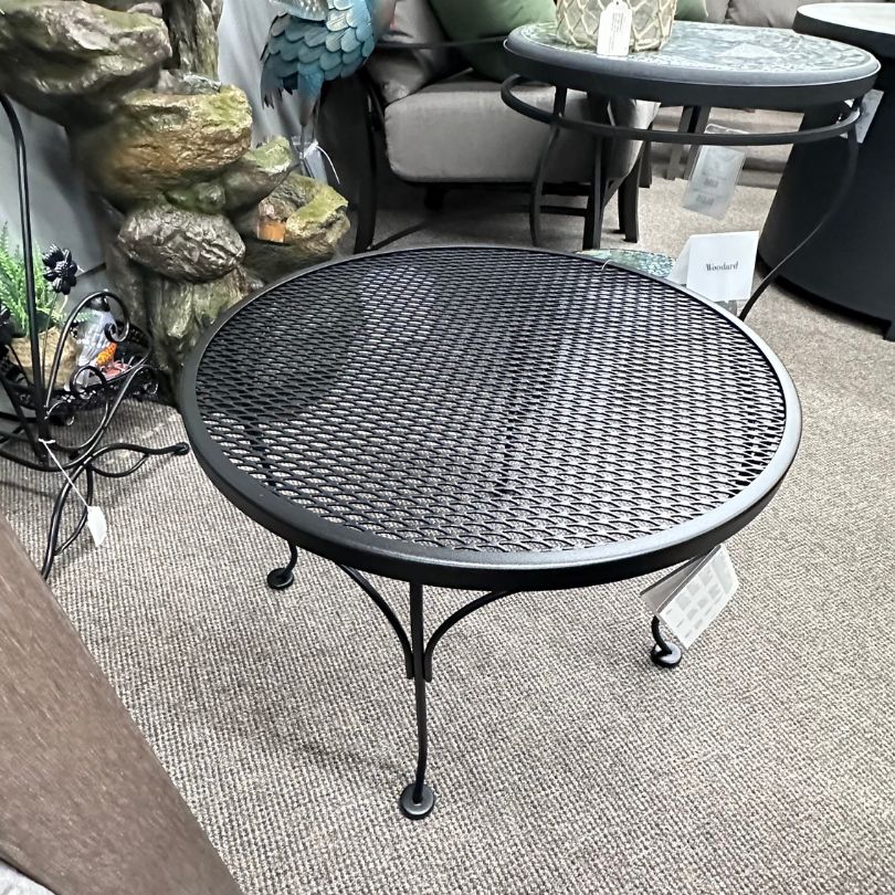 Woodard Outdoor Patio Mesh End Tables Collection – Jacobs Custom Living ...