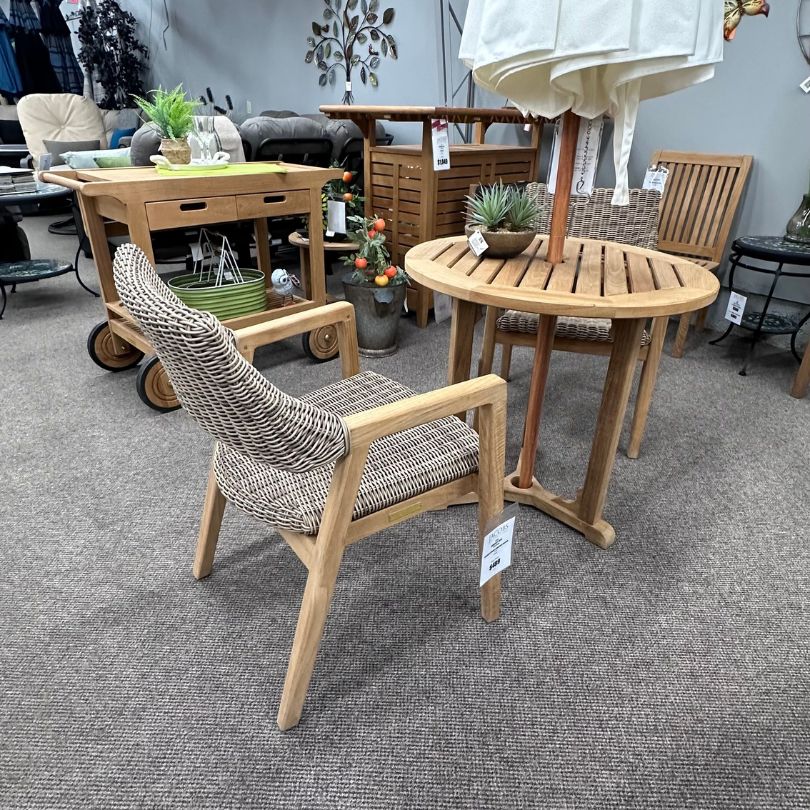 Kingsley-Bate Essex Outdoor Patio Teak 30" Bistro Table