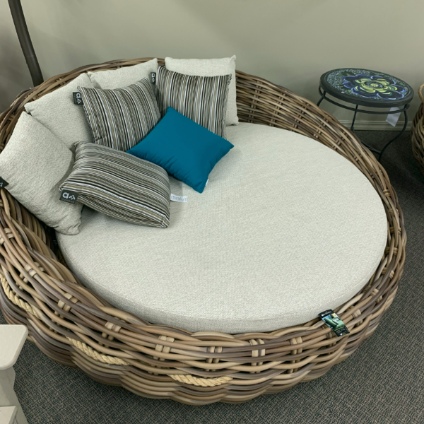 Alfresco Home Cocoon Deep Seating Day Bed w/Cushion and 7 pillows (4 natural oak & 3 brown stripe) at Jacobs Custom Living Spokane Valley WA, 99037