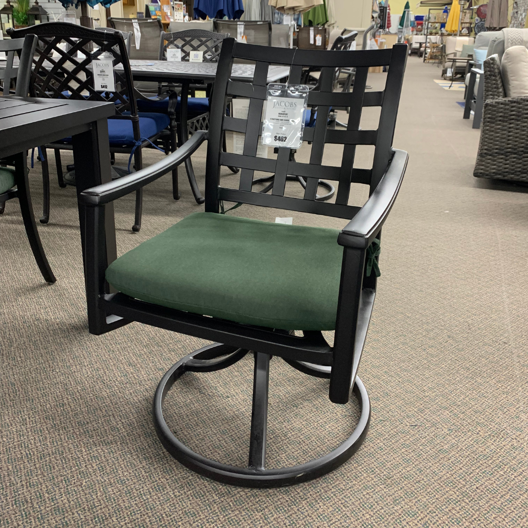 Hanamint Sherwood Dining Set is available at Jacobs Custom Living Spokane Valley showroom. 