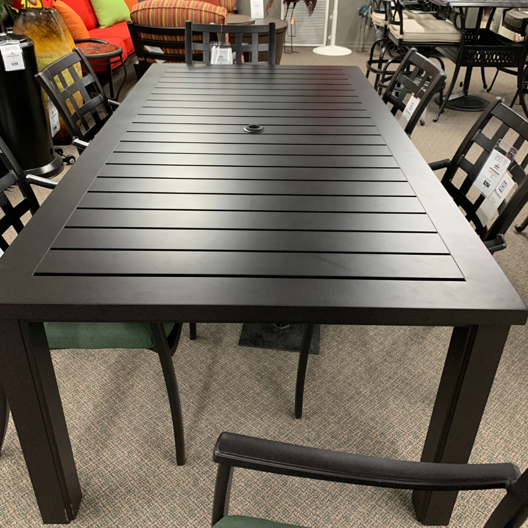Hanamint Sherwood Dining Set is available at Jacobs Custom Living Spokane Valley showroom. 