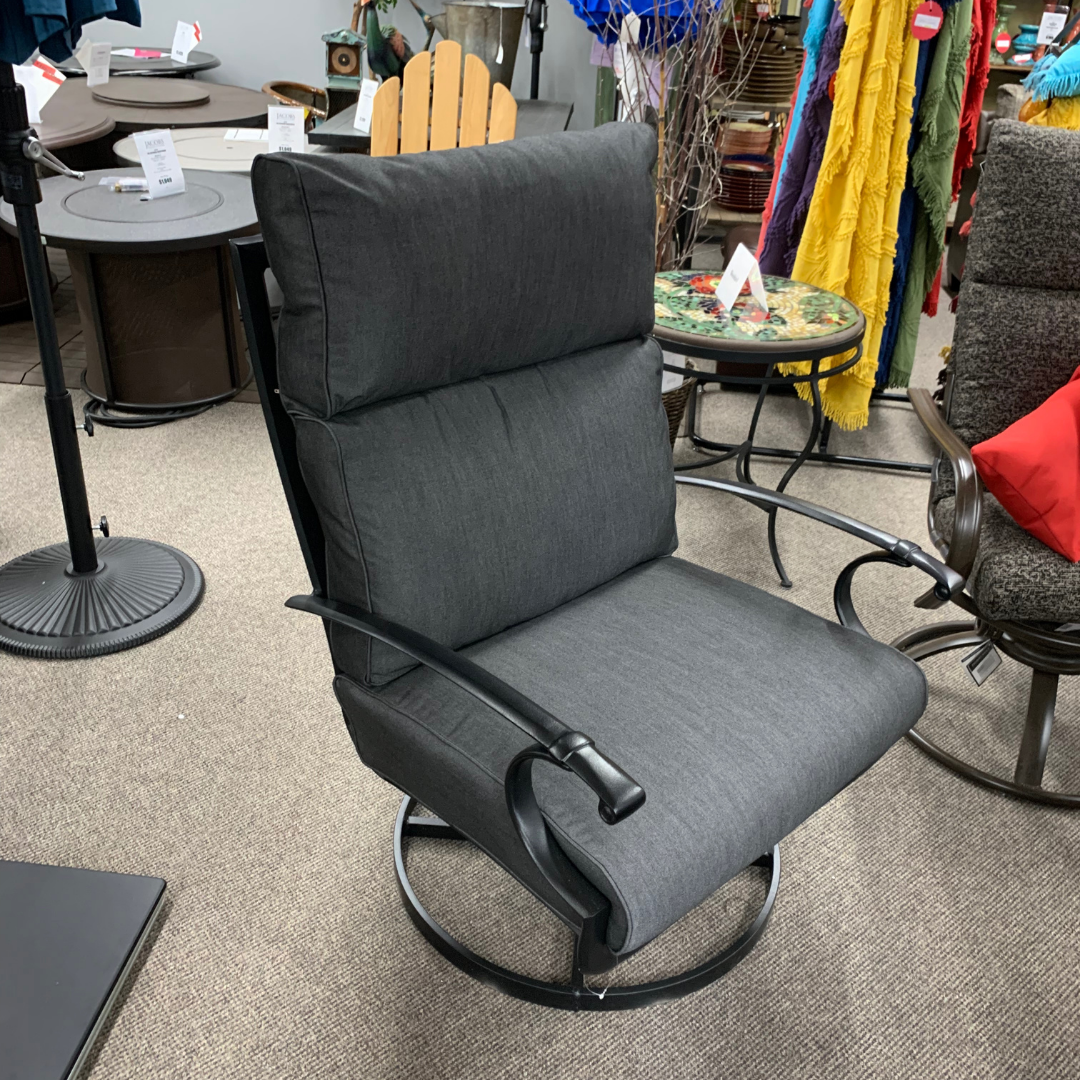 Winston Manor Ultra Swivel Patio Lounge Chair | Jacobs Custom Living