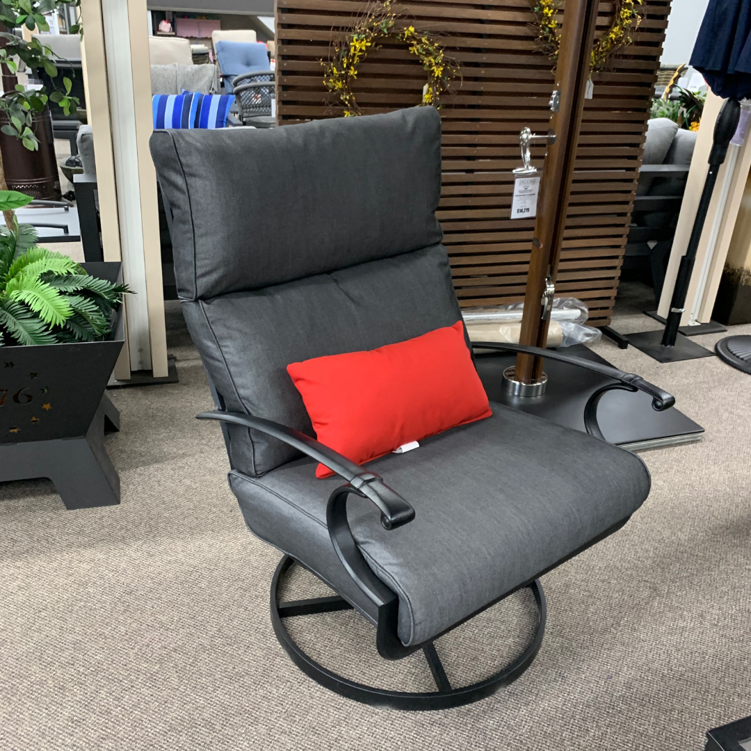 Winston Manor Ultra Swivel Patio Lounge Chair | Jacobs Custom Living