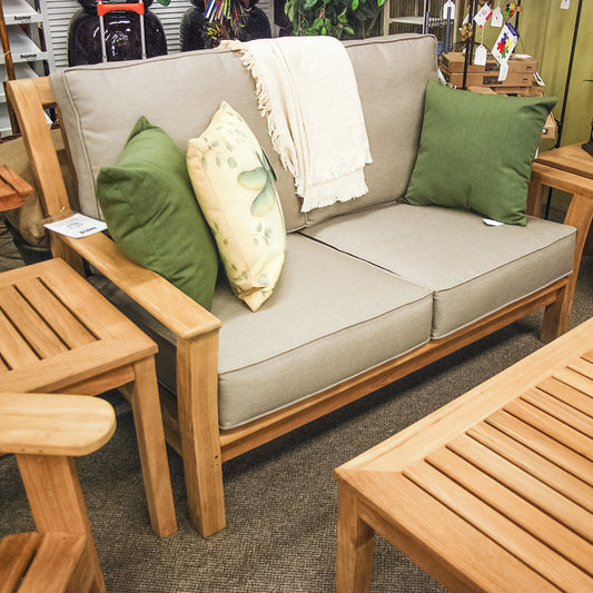 Kingsley-Bate Chelsea Teak Outdoor Patio Loveseat