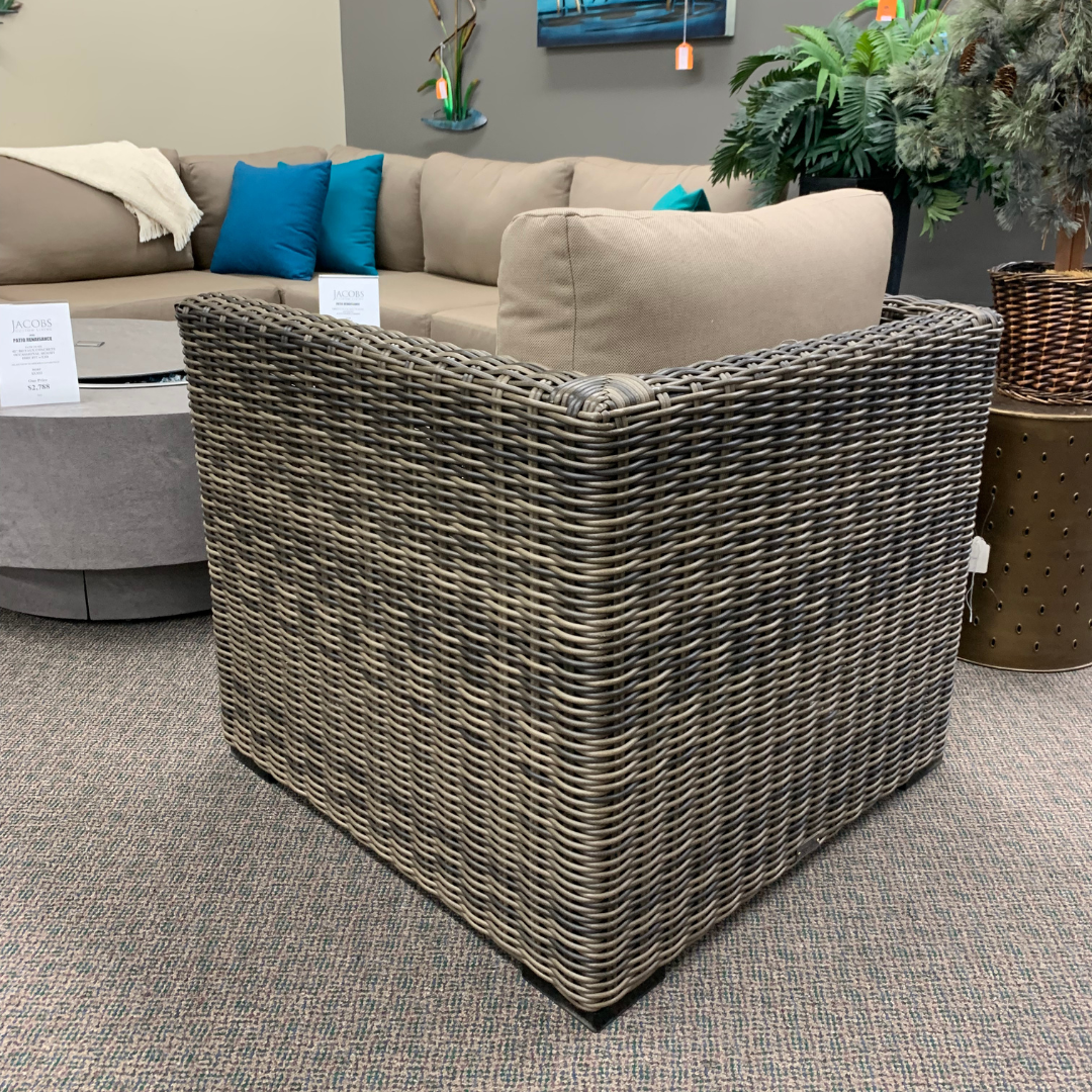 Patio Renaissance Greenville Resin Wicker Outdoor Patio Lounge Chair