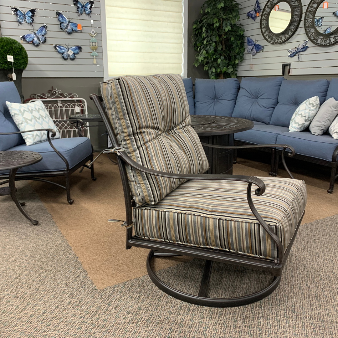 Shop Local Spokane Valley, WA for the best Outdoor Patio Estate sectional from Hanamint available at Jacobs Custom Living in Spokane Valley, WA 