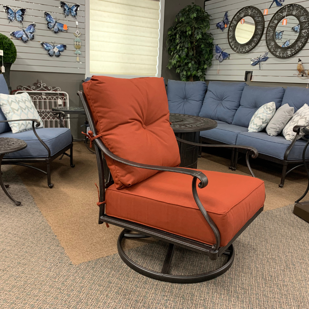 Shop Local Spokane Valley, WA for the best Outdoor Patio Estate sofa from Hanamint available at Jacobs Custom Living in Spokane Valley, WA 