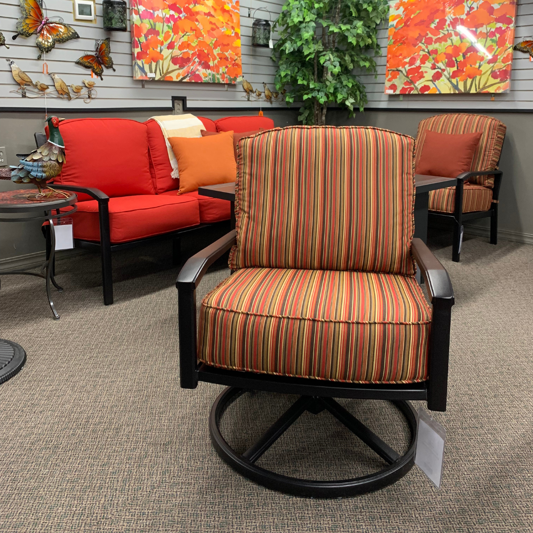 Shop Local Spokane Valley, WA for the best Outdoor Patio Westfield sofa from Hanamint available at Jacobs Custom Living in Spokane Valley, WA 