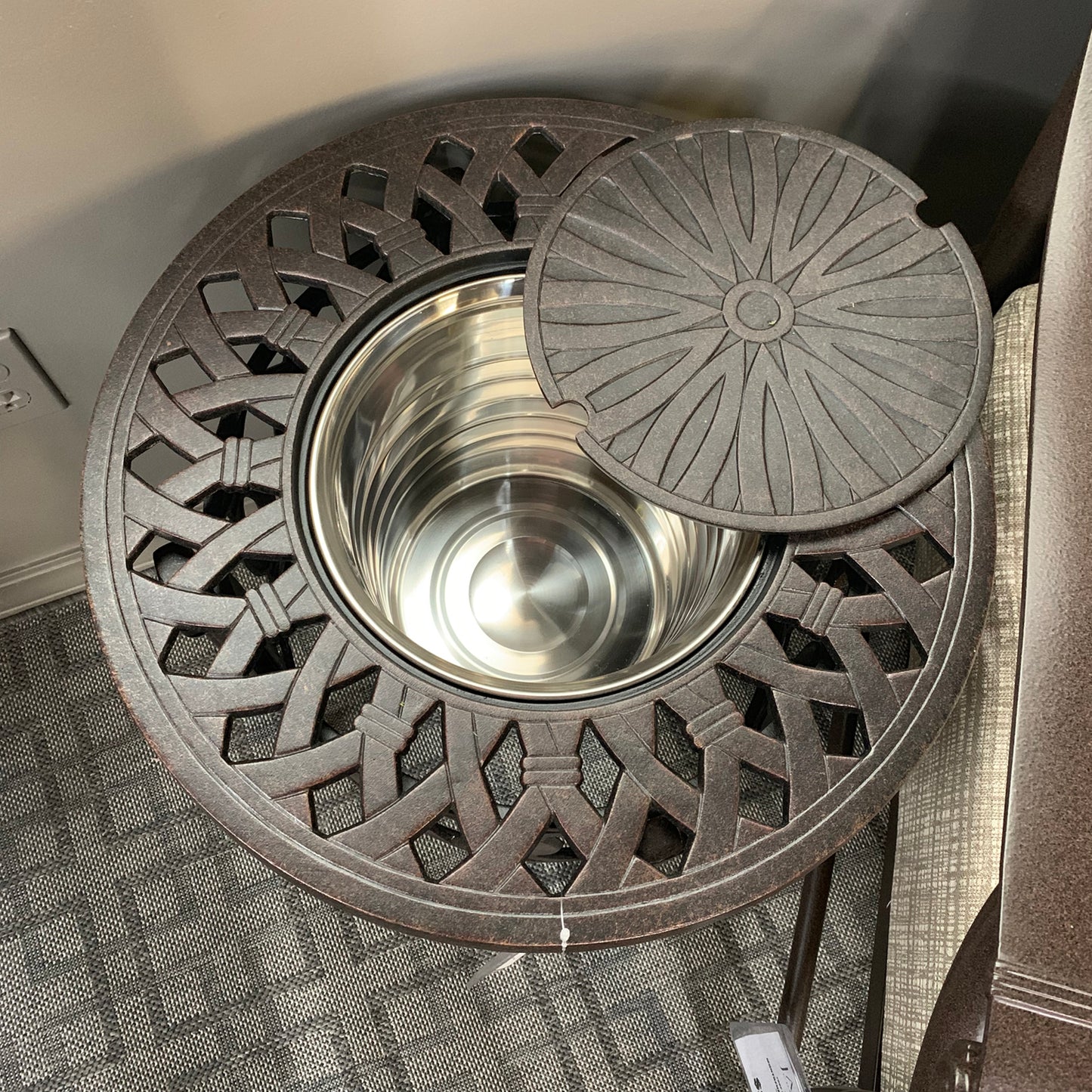 Hanamint Mayfair 20" round ice bucket side table is available in our Jacobs Custom Living Spokane Valley Showroom.