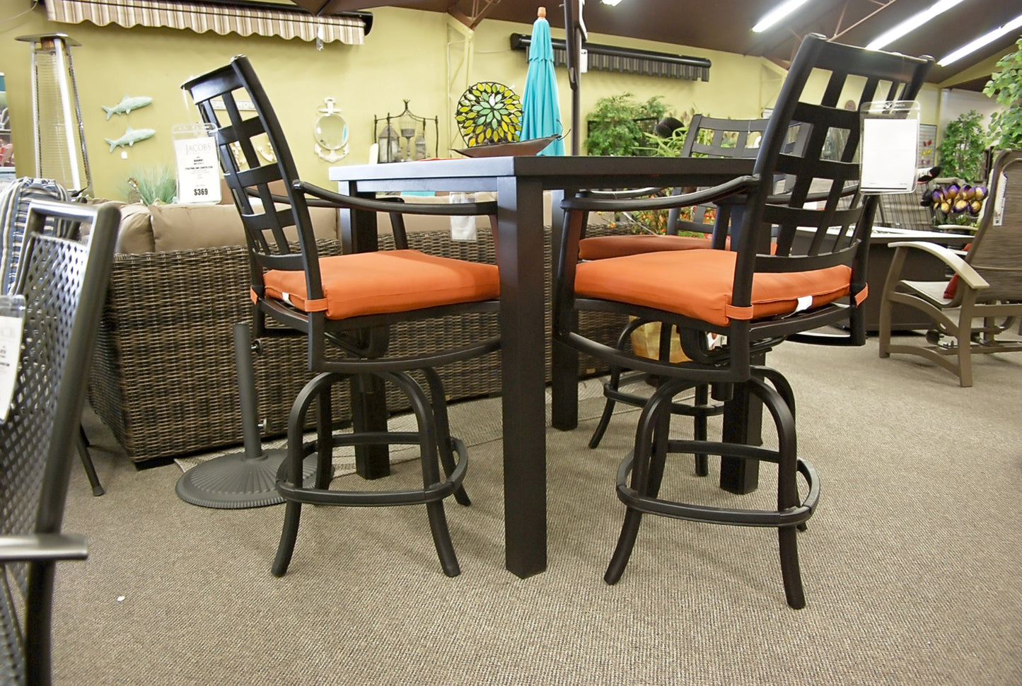 Hanamint Stratford Outdoor Patio Dining Swivel Counter Stool is available at Jacobs Custom Living Spokane Valley showroom.